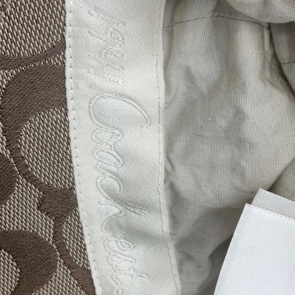 Coach Hat/Cap Newsboy style.Signature print. Tan/Metallic Leather trim.Original. - Picture 7 of 16